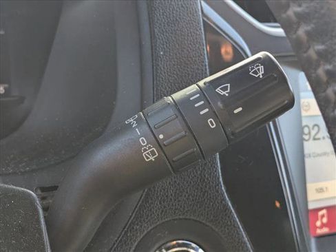 Used 2017 Ford Explorer XLT w/ Equipment Group 202A image 11