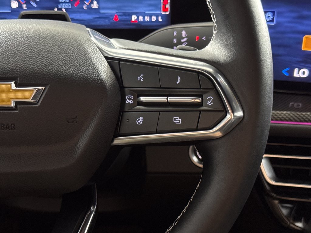Used 2026 Chevrolet Traverse High Country FWD image 17
