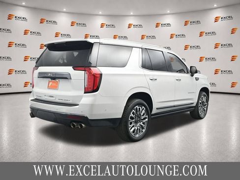 Used 2023 GMC Yukon Denali Ultimate AWD/4WD image 5