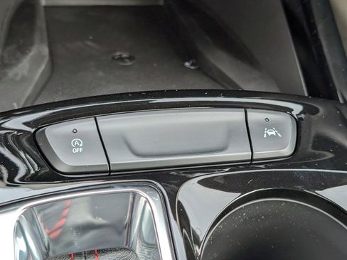 New 2026 Chevrolet Trax RS w/ Sunroof Package image 20