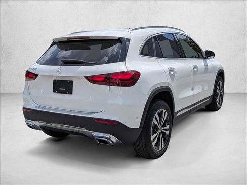 New 2026 Mercedes-Benz GLA 250 image 2