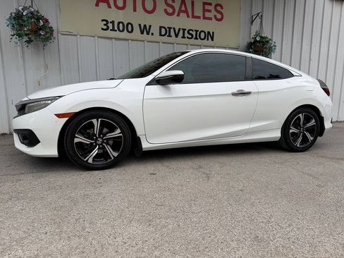 Used 2016 Honda Civic Touring image 4