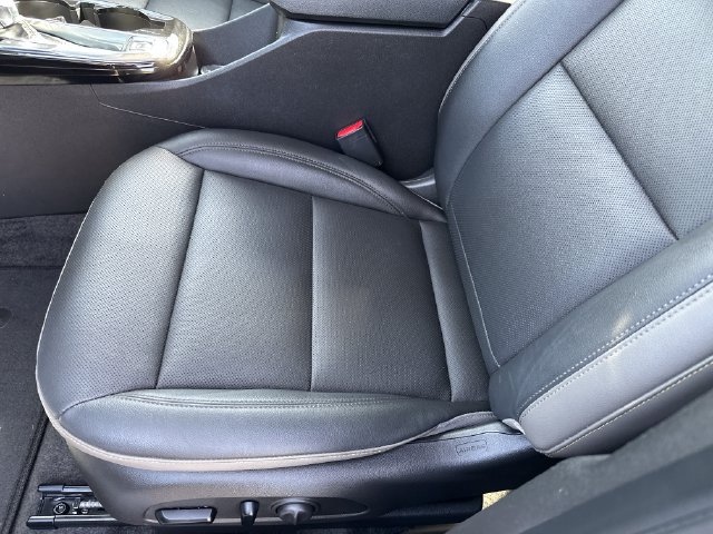 Certified 2024 Chevrolet Trax ACTIV w/ Sunroof Package FWD image 11