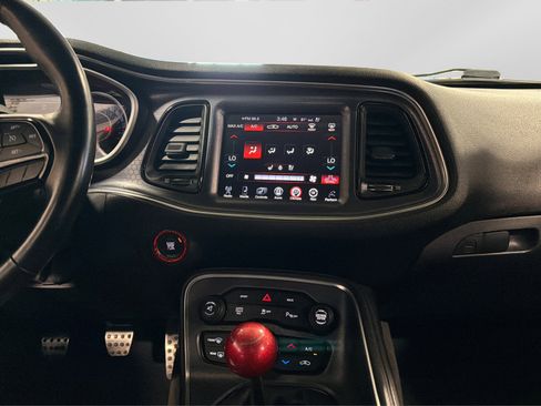 Used 2015 Dodge Challenger R/T w/ Quick Order Package 22D R/T RWD image 28