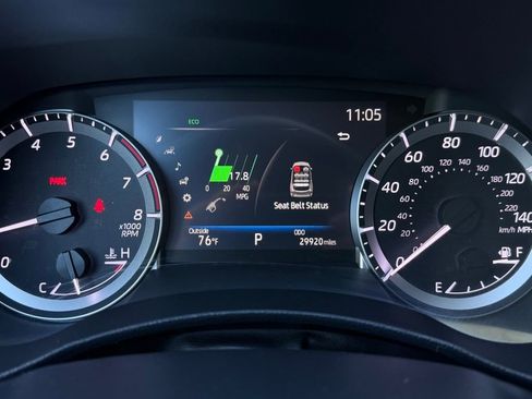 Certified 2023 Toyota Highlander XLE image 11