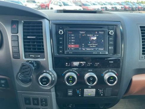 Used 2016 Toyota Sequoia Platinum AWD/4WD image 17