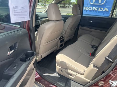 Certified 2022 Honda Pilot Special Edition image 19