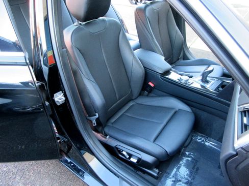 Used 2017 BMW 330i Sedan image 23