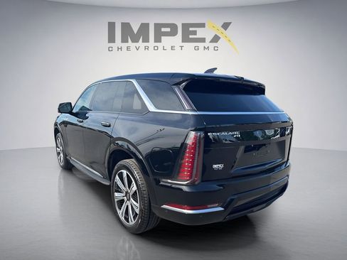 Used 2025 Cadillac Escalade IQ Luxury 1 AWD/4WD image 3