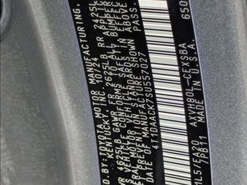 Used 2025 Toyota Camry SE FWD image 16