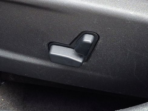 Used 2016 Dodge Charger SXT image 28