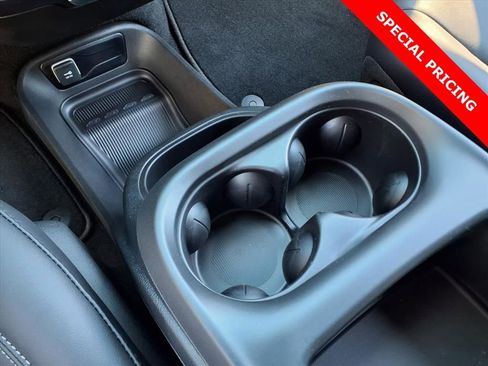 New 2026 Chrysler Voyager LX image 11