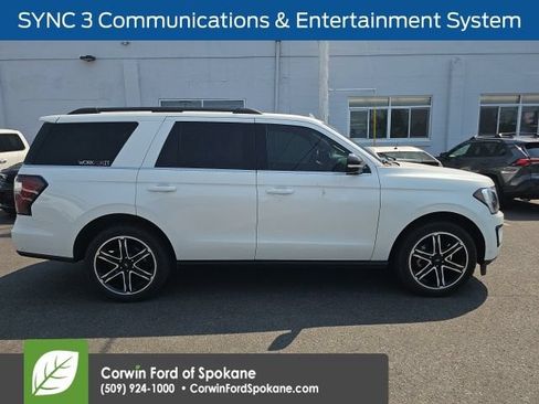 Used 2021 Ford Expedition Limited AWD/4WD image 7