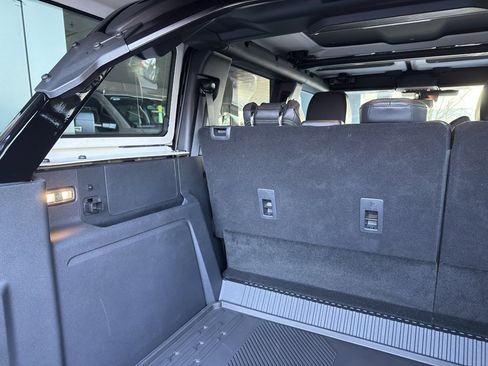 New 2025 Ford Bronco Raptor image 9