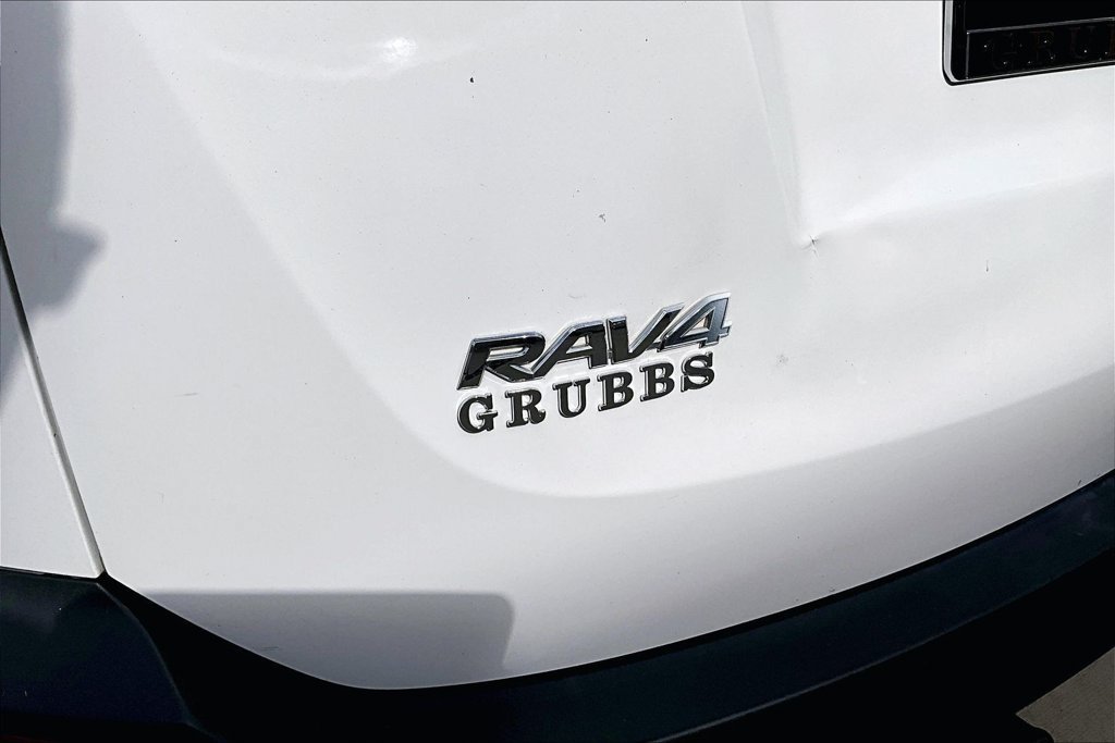 Used 2013 Toyota RAV4 LE FWD image 43