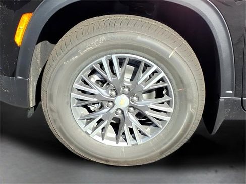 New 2026 Chevrolet Traverse LT w/ LPO, Floor Liner Package image 21