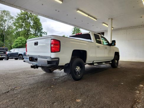 Used 2019 Chevrolet Silverado 2500 LT image 3