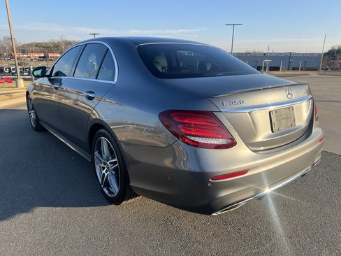 Used 2020 Mercedes-Benz E 350 Sedan image 6