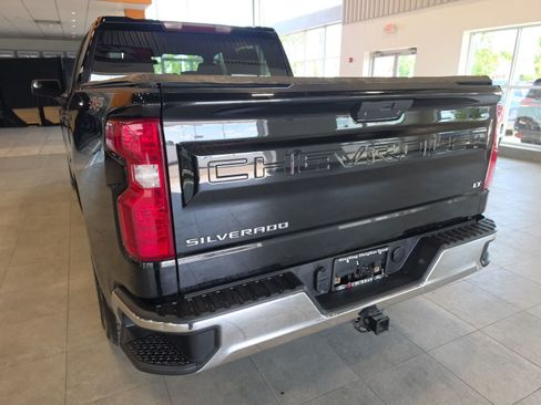 Used 2021 Chevrolet Silverado 1500 LT w/ LPO, Liner Protection Package AWD/4WD image 9