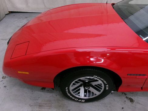 Used 1991 Pontiac Firebird Convertible image 5