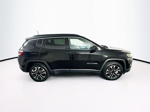 Used 2023 Jeep Compass Limited image 10
