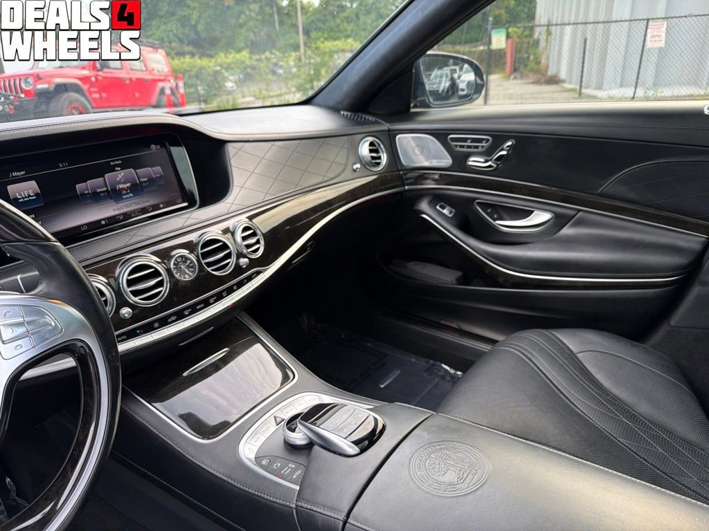 Used 2015 Mercedes-Benz S 63 AMG 4MATIC Sedan w/ Executive Rear Seat Package image 28