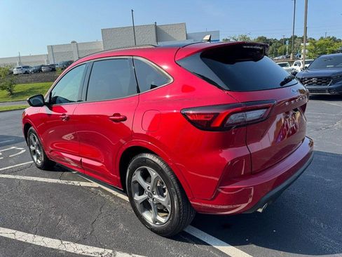 Used 2024 Ford Escape ST-Line w/ Tech Pack #1 FWD image 5