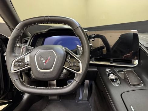 Used 2024 Chevrolet Corvette Stingray Convertible w/ 1LT RWD image 10