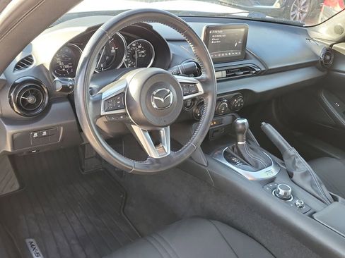 Used 2020 MAZDA MX-5 Miata Sport image 15