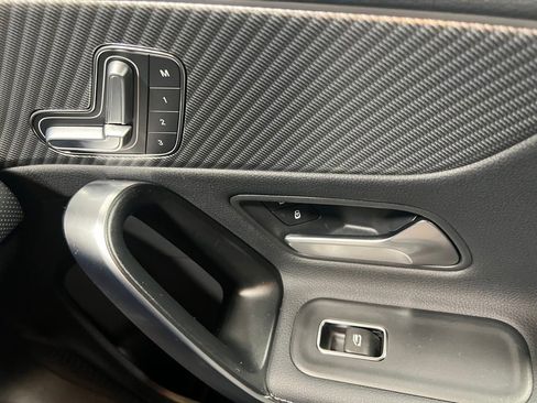 Used 2025 Mercedes-Benz CLA 250 4MATIC image 25