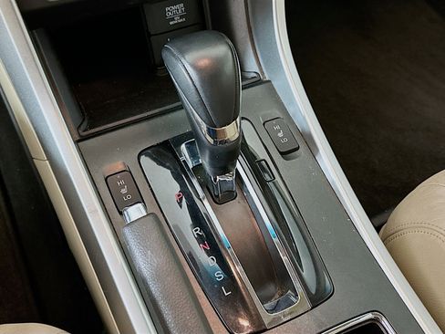 Used 2013 Honda Accord EX-L image 24