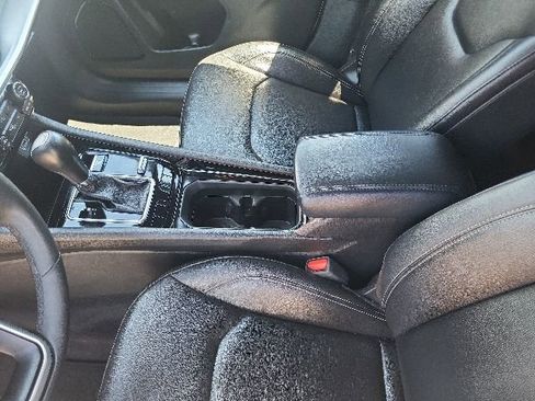 Used 2025 Jeep Compass Limited AWD/4WD image 30