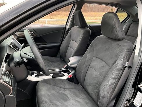 Used 2017 Honda Accord EX image 21