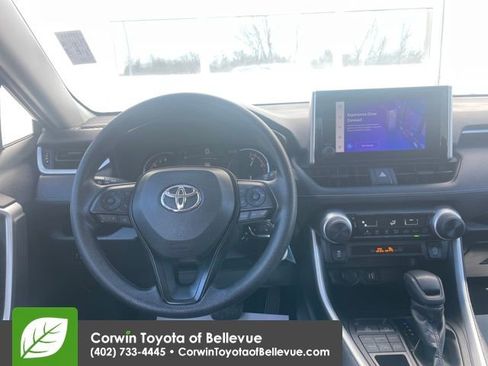Certified 2023 Toyota RAV4 LE image 21