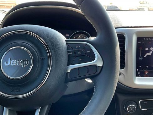 Used 2021 Jeep Compass Latitude image 25