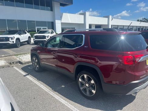 Used 2017 GMC Acadia SLT FWD image 3