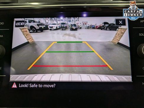 Used 2022 Volkswagen Tiguan SE R-Line AWD/4WD image 15