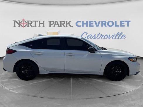 Used 2026 Honda Civic Sport image 2