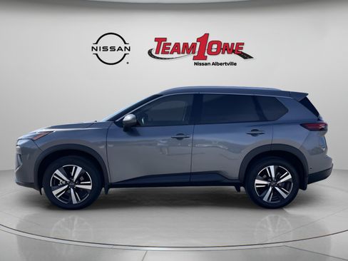 Used 2024 Nissan Rogue SL w/ SL Premium Package FWD image 5