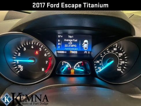 Used 2017 Ford Escape Titanium image 16