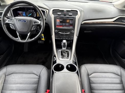 Used 2013 Ford Fusion SE image 14