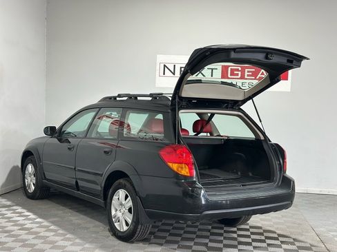 Used 2005 Subaru Outback 2.5i image 27