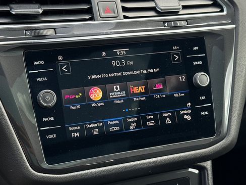Used 2023 Volkswagen Tiguan SE R-Line FWD image 19