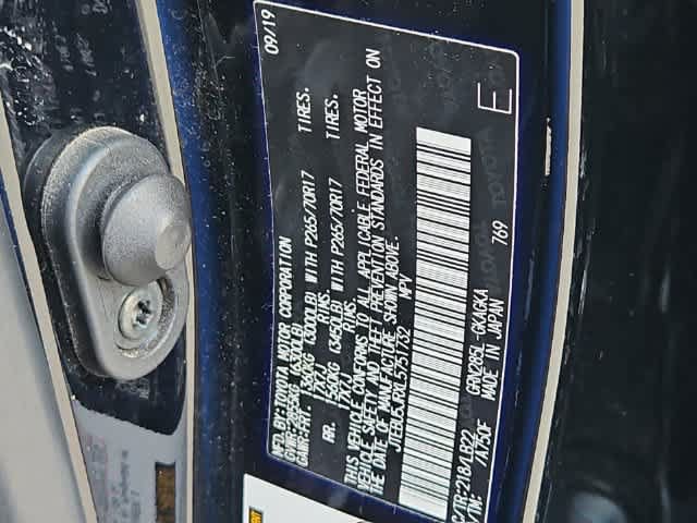 Used 2020 Toyota 4Runner SR5 Premium w/ Moonroof Package AWD/4WD image 29