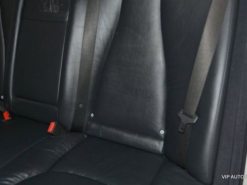 Used 2004 Mercedes-Benz S 500 4MATIC image 25