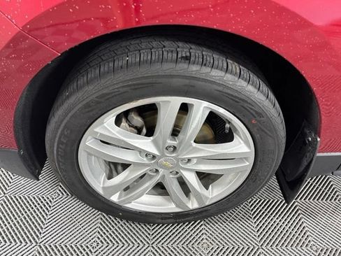 Used 2020 Chevrolet Equinox Premier AWD/4WD image 32