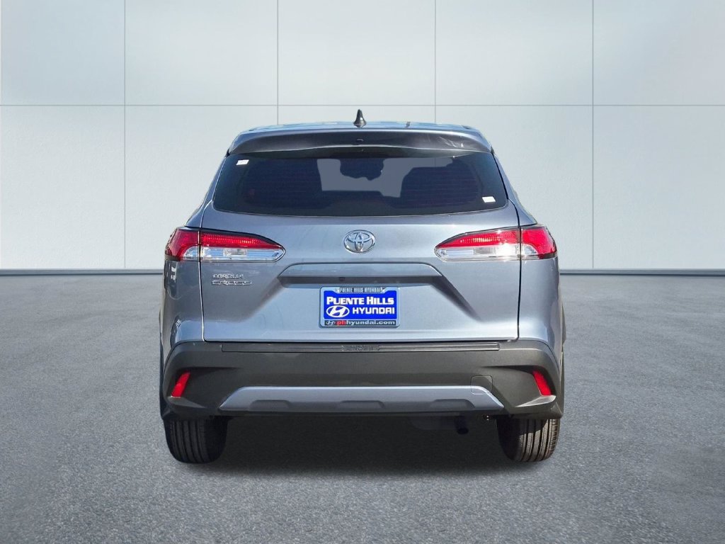 Used 2025 Toyota Corolla Cross L FWD image 5