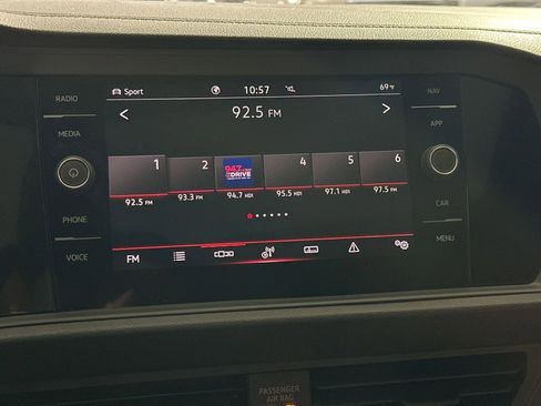 Used 2024 Volkswagen Jetta SEL image 25