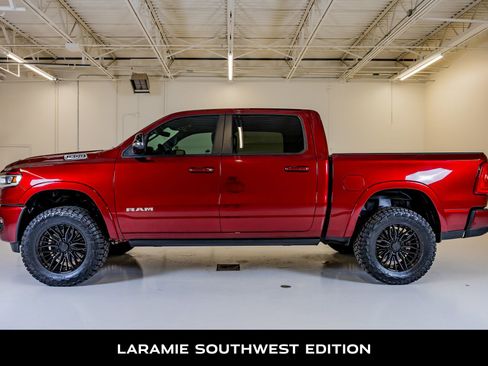 Used 2025 RAM 1500 Laramie w/ Laramie Southwest Edition image 6
