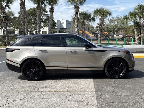 Used 2026 Land Rover Range Rover Velar Dynamic SE image 2